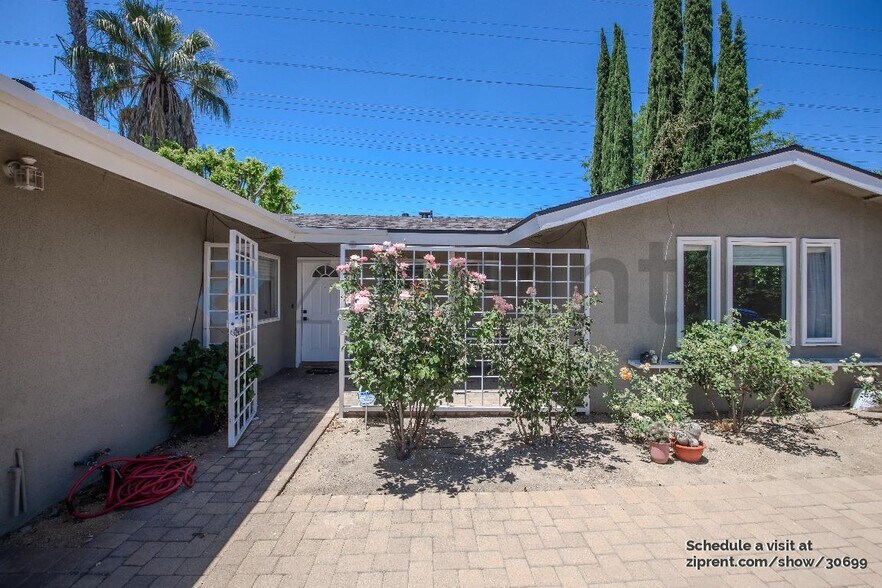 Building Photo - 9219 Geyser Ave