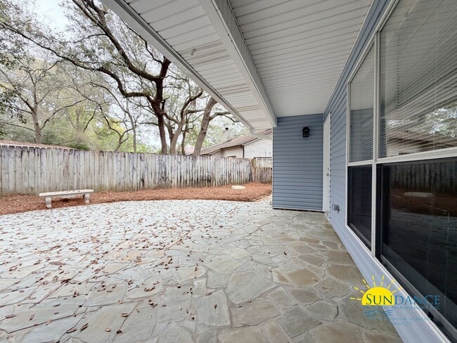 Building Photo - 3 Bedroom Home in sought-after Poquito Bayou with Boat Ramp Access!