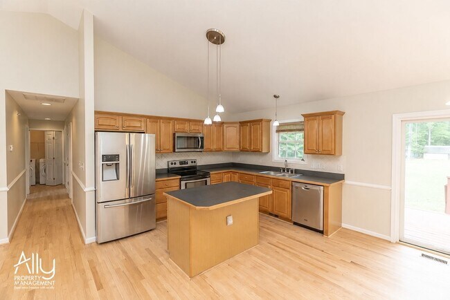 Building Photo - 1167 Georgia Creek Rd