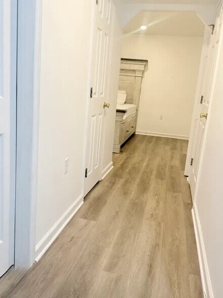 Building Photo - 11038 Outpost Dr