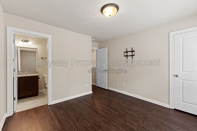 Building Photo - 1842 Butternut Dr