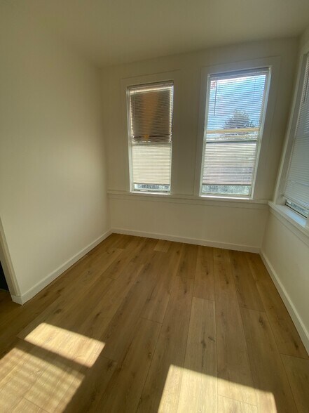 Building Photo - 4716 Louisiana Ave