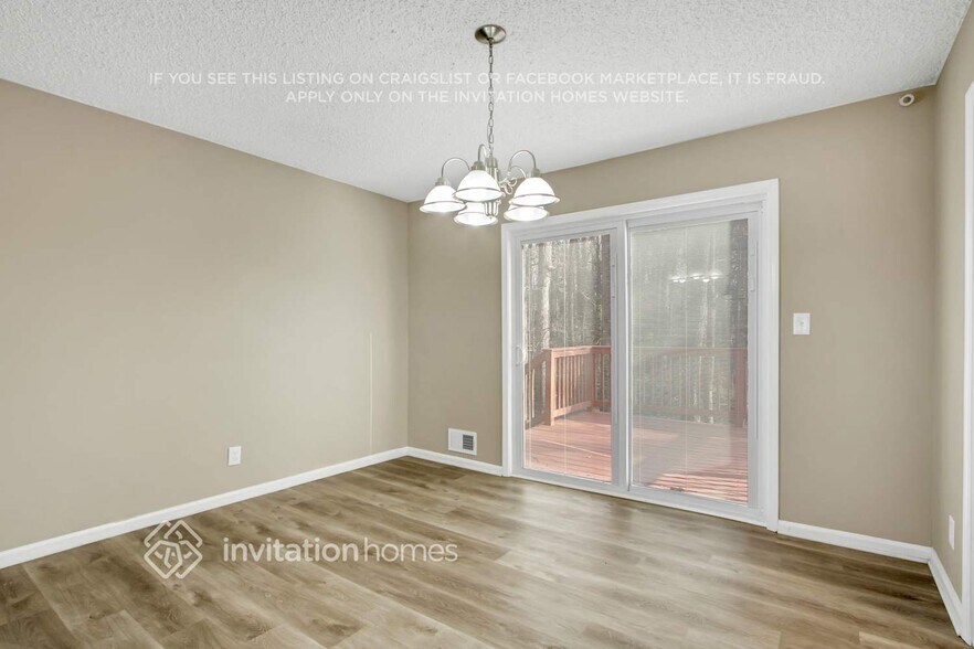 Building Photo - 5043 Post Rd Trail