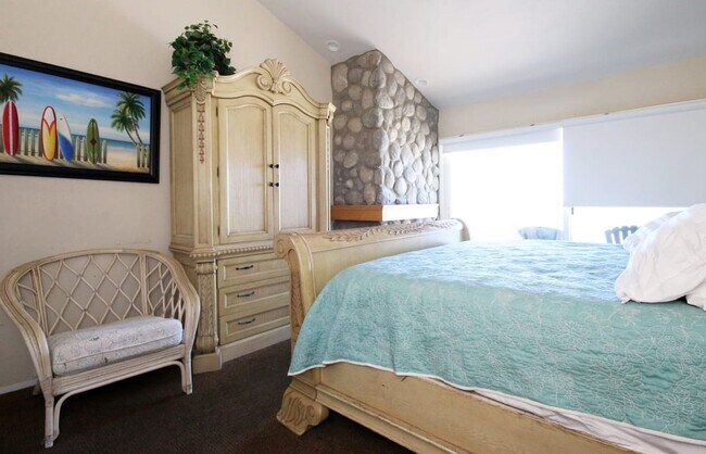 Building Photo - Beach front big duplex. Gustavo Lopez AMSI