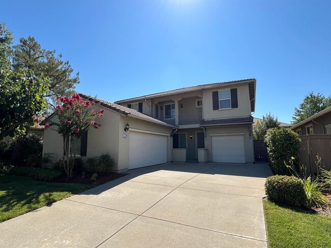 Primary Photo - Spacious Folsom Parkway Home Near Park wit...