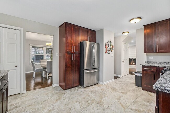 Building Photo - 3758 Cherry Hills Dr