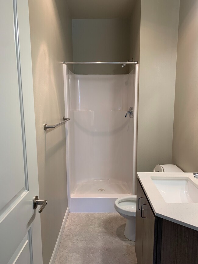 Main Bedroom Bathroom - White Oak