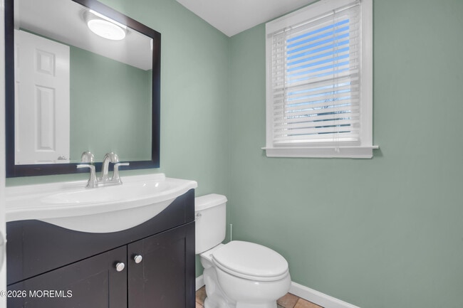 Building Photo - 30 Shilling Way