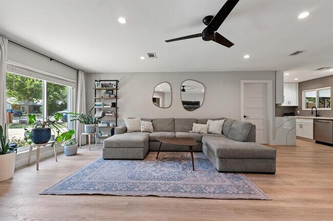 Building Photo - 4412 Dovemeadow Dr