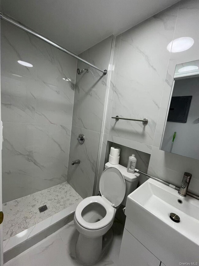 Building Photo - 198-01 56th Ave