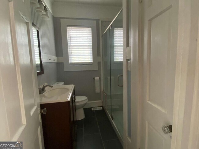 Building Photo - 44 W Howell St