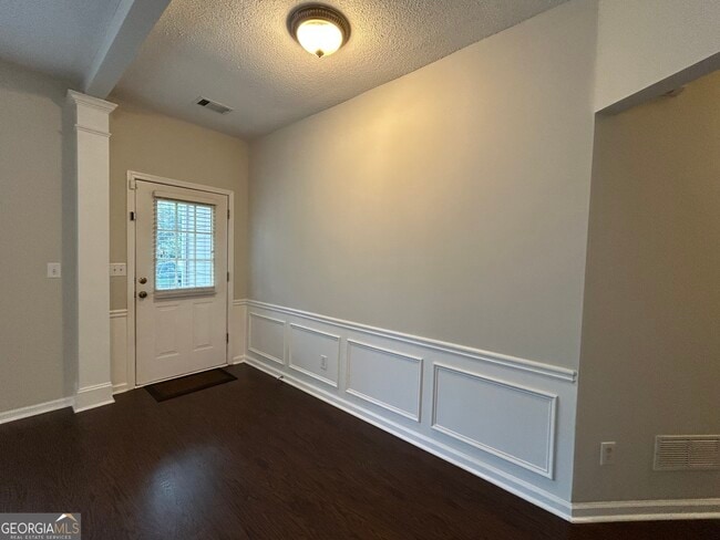 Building Photo - 745 Soneley Ct