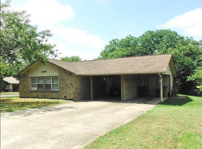 Primary Photo - 10802 Lambert Cir