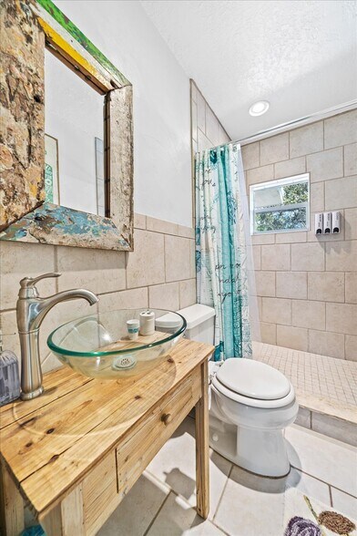 masterbath - 217 S Orlando Ave