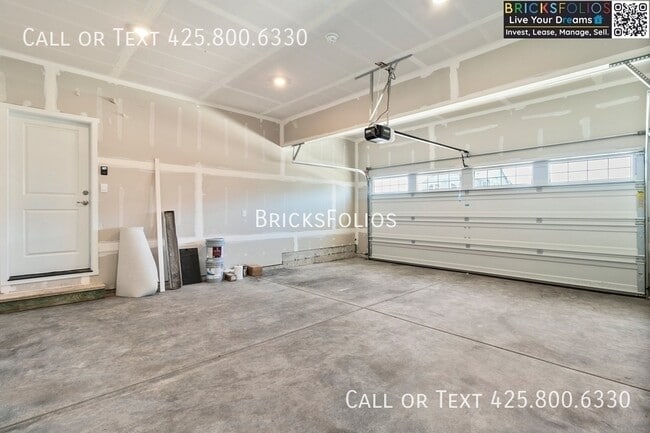 Building Photo - 1342 SW Pendleton Way