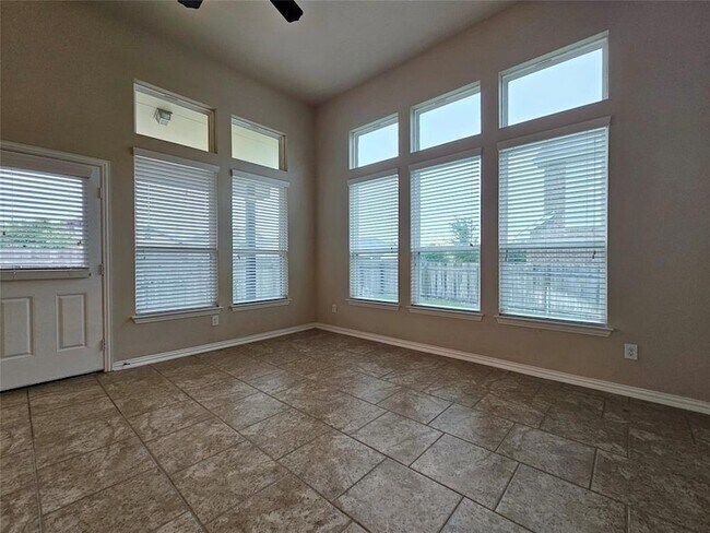 Building Photo - 637 Palmilla St