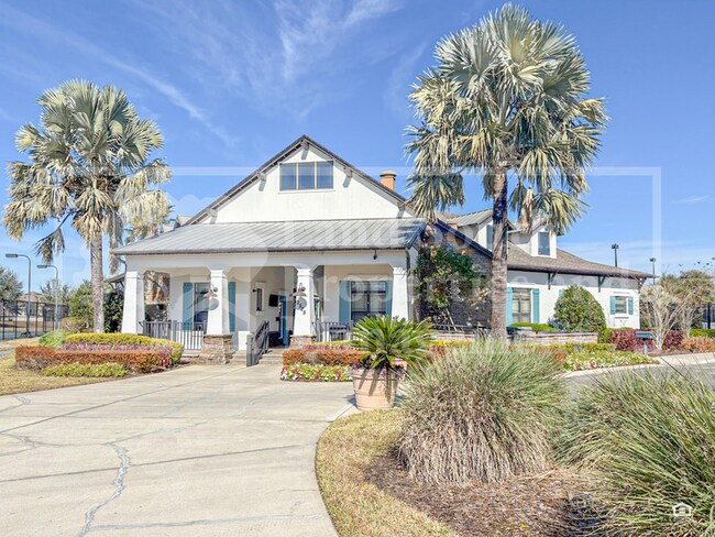 Building Photo - 6720 Great Bear Dr