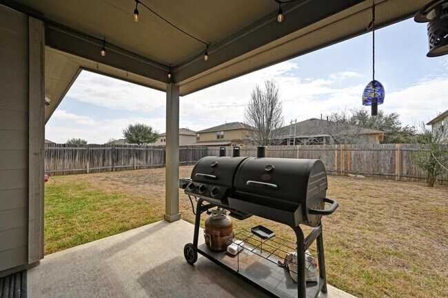 Building Photo - 249 Noddy Rd