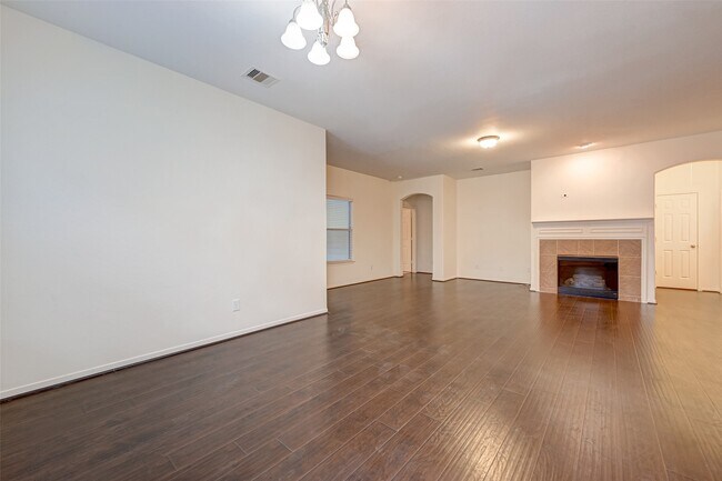 Building Photo - 18218 Barkers Green Way