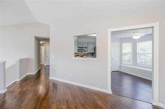 Building Photo - 3272 Peach Ct