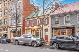 Building Photo - 112 N Market St