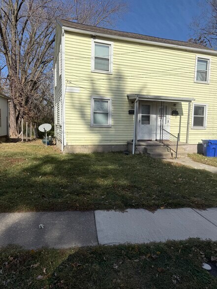 Building Photo - 518 E Vaile Ave