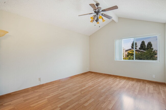 Building Photo - 4560 Benedick Ct