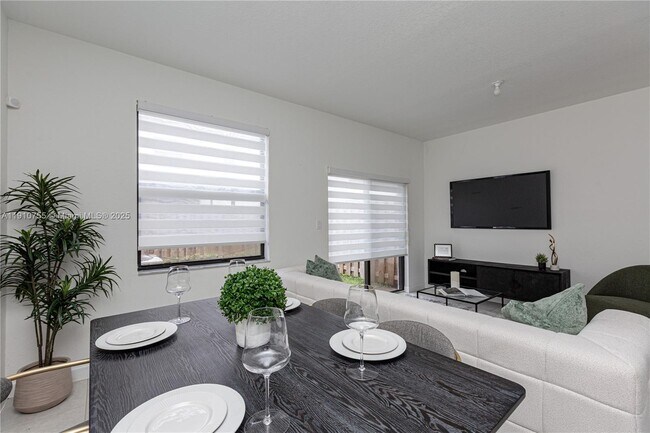 Building Photo - 12949 SW 232nd Ln