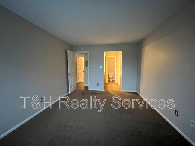 Building Photo - 2971 Horseshoe Bend Dr