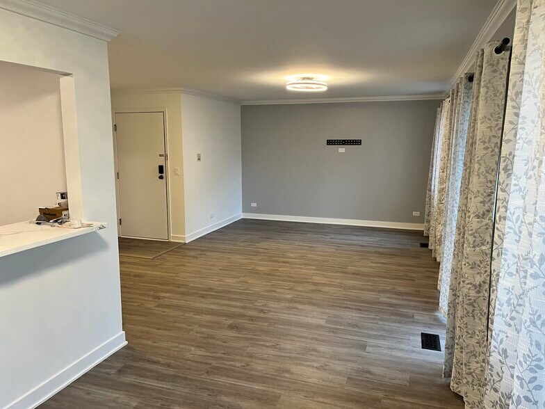 Building Photo - 1032 Auburn Ln