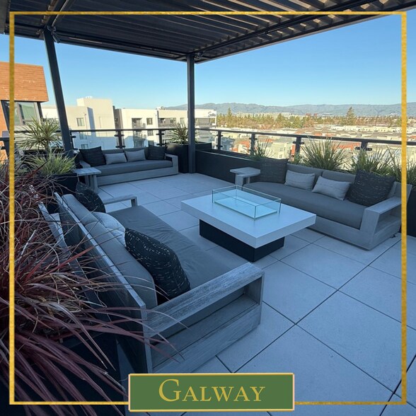 Building Photo - 3578 Rambla Pl