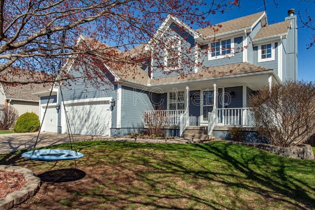 Building Photo - 824 SE 11 Terrace