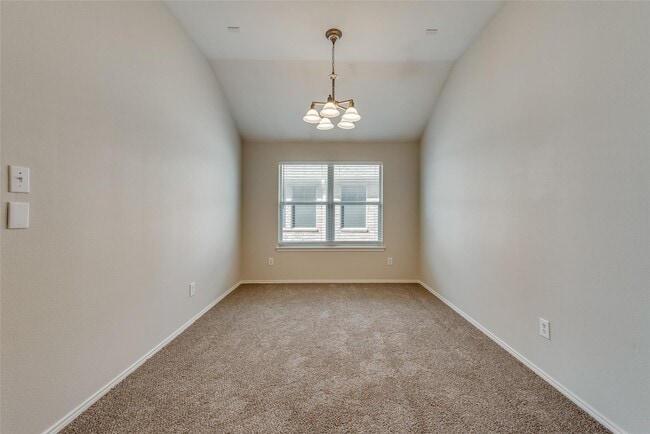 Building Photo - 5909 Paloma Blanca Dr