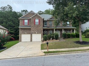 Building Photo - Impressive Atlanta Home with Fireplace, Of...