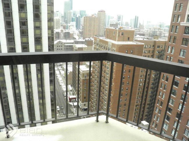 Building Photo - 1133 N Dearborn St