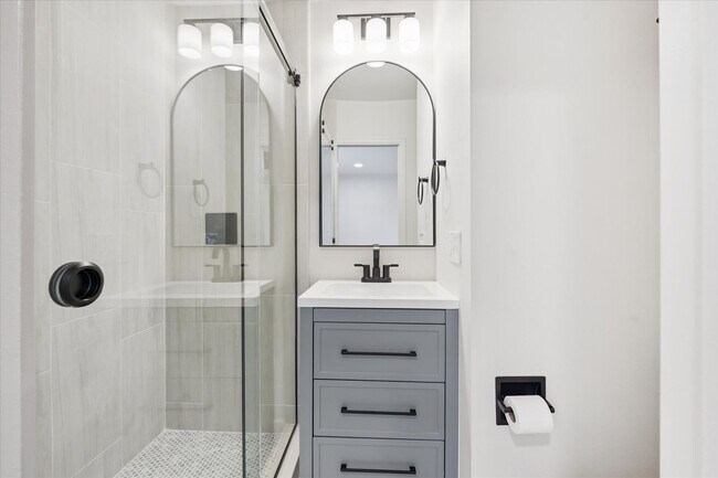 Building Photo - Bright, Modern Home on a Spacious Lot in a...