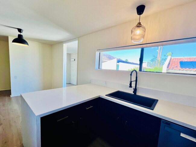 Building Photo - 251 E La Verne Way