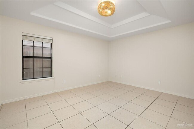 Building Photo - 13 Shasta Ave