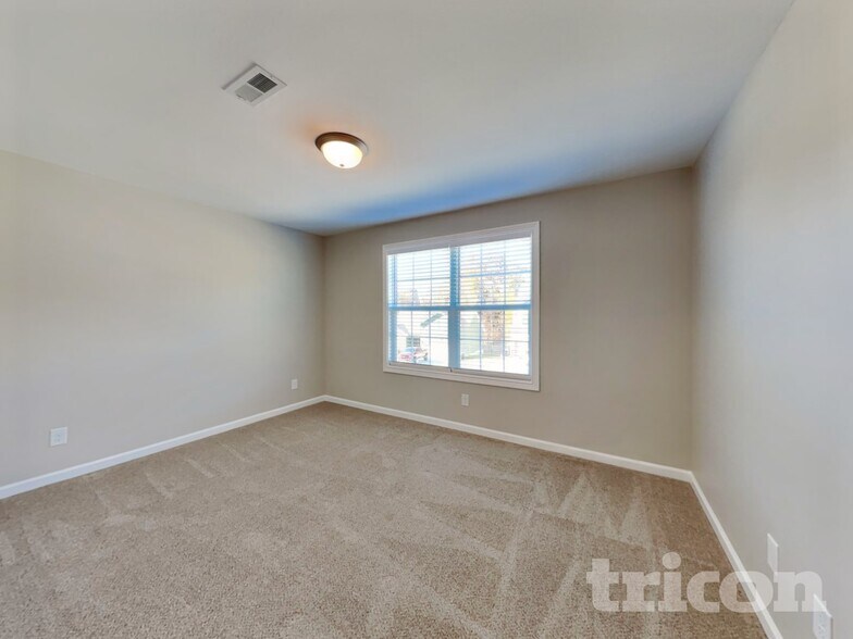 Building Photo - 1785 Rains Rd