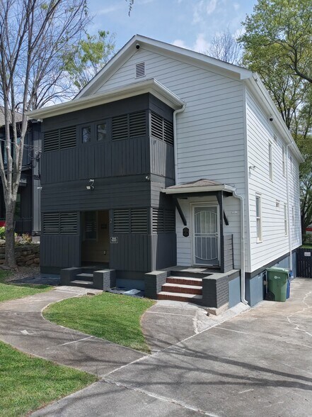 Older view of house - 238 Wilbur Ave SE
