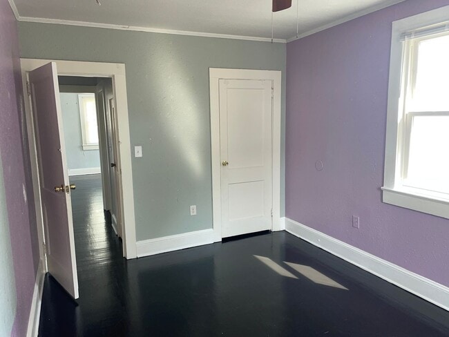 Building Photo - Affordable 1 Bedroom Apartment in Concord!!