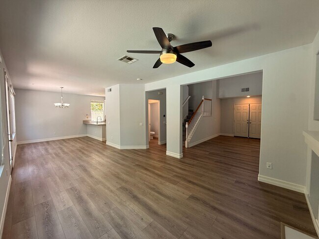 Building Photo - Spacious 4BD/2.5BA Home in Sorrento Valley with Pool, Backyard Patio & 2-Car Garage