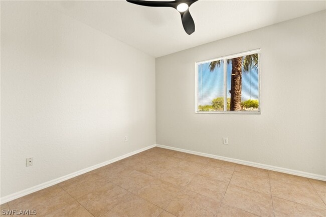 Building Photo - 6401 Aragon Way