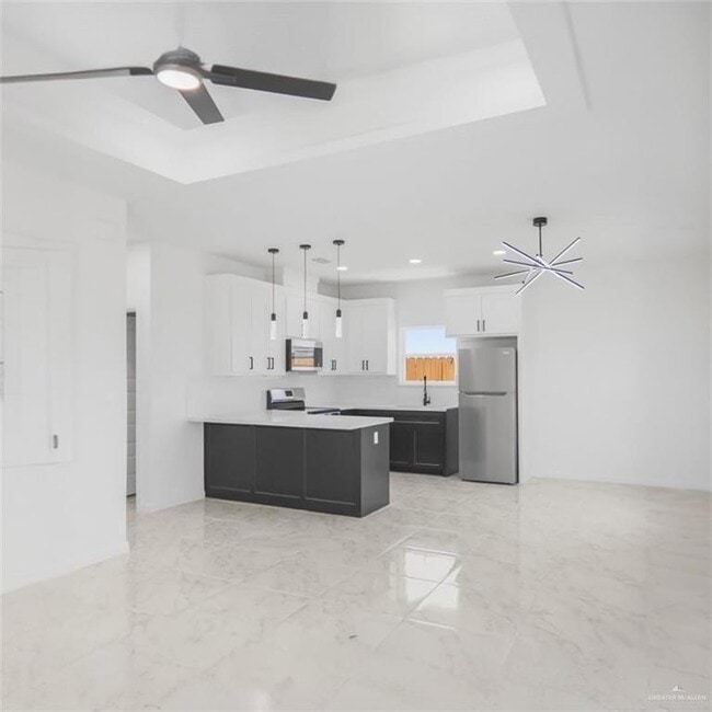 Building Photo - 5 N Alexandrite Ave