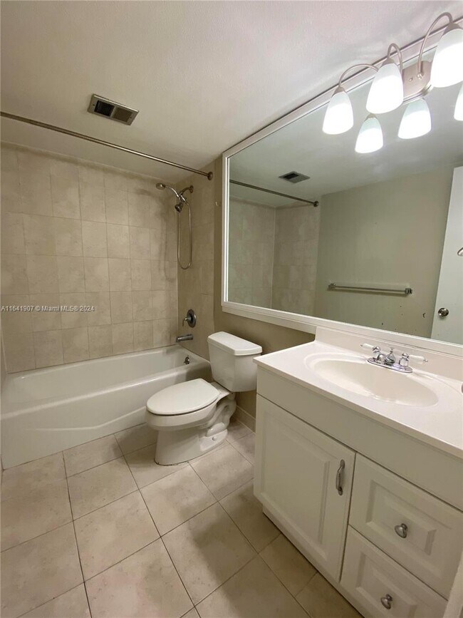 Building Photo - 11207 SW 88th St