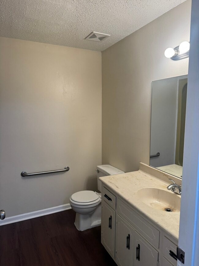 Building Photo - 7482 Harrow Dr