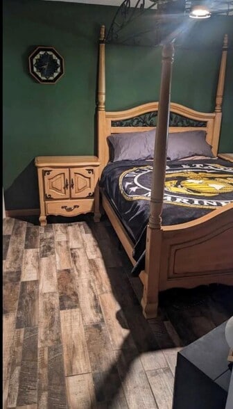 Building Photo - 2321 NW 6th St