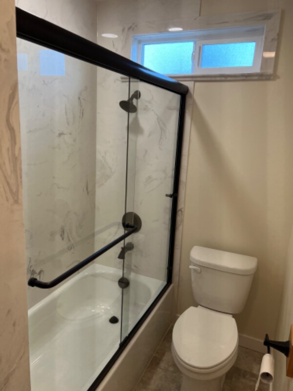 Building Photo - 31 Elm St