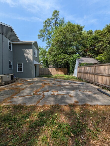 Building Photo - 528 Maryland Ave