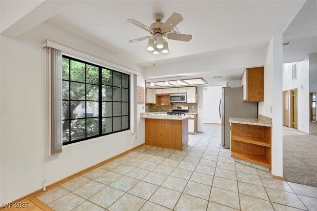 Building Photo - 5240 Las Cruces Dr